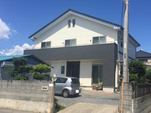 笠間市で大きなﾊﾞﾙｺﾆｰの家　外壁塗替